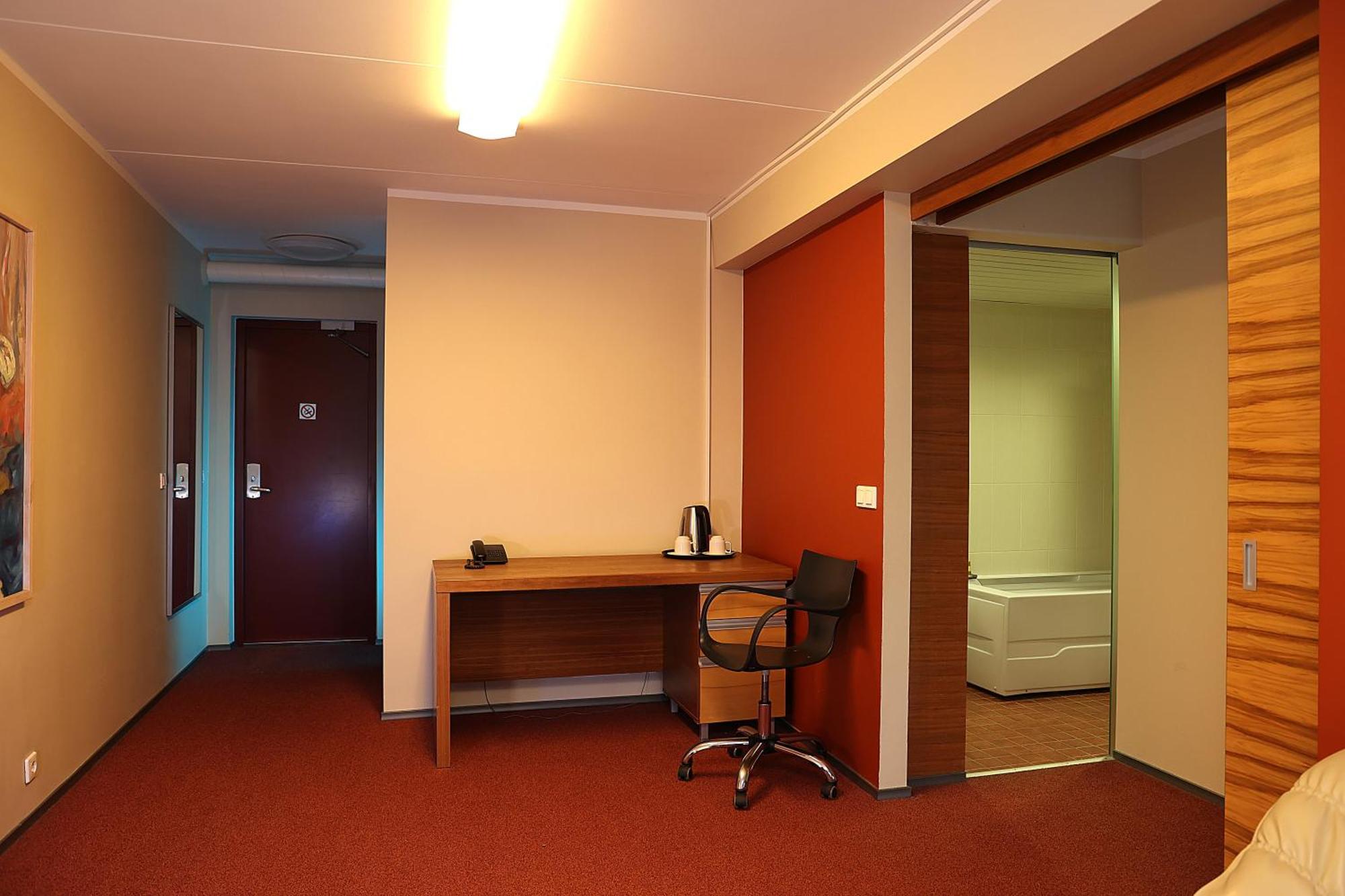 Tartu Rakendusliku Kolledzi Hotell Bagian luar foto